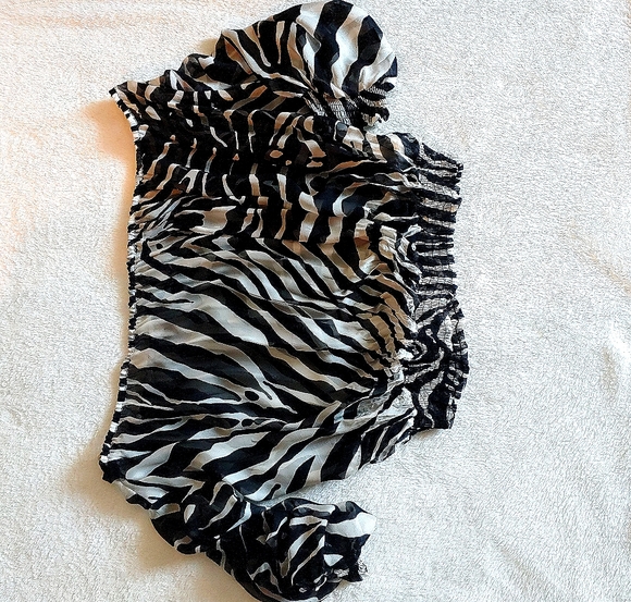 Authentic Dolce And Gabbana Zebra Print Top, sz44 - Picture 1 of 9